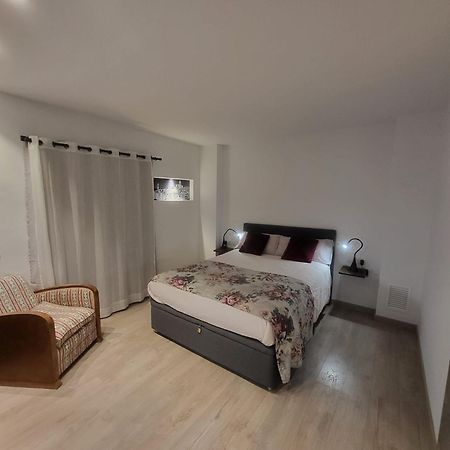 Turistic Girona - Piso De 1, 2 O 3 Habitaciones Ngoại thất bức ảnh