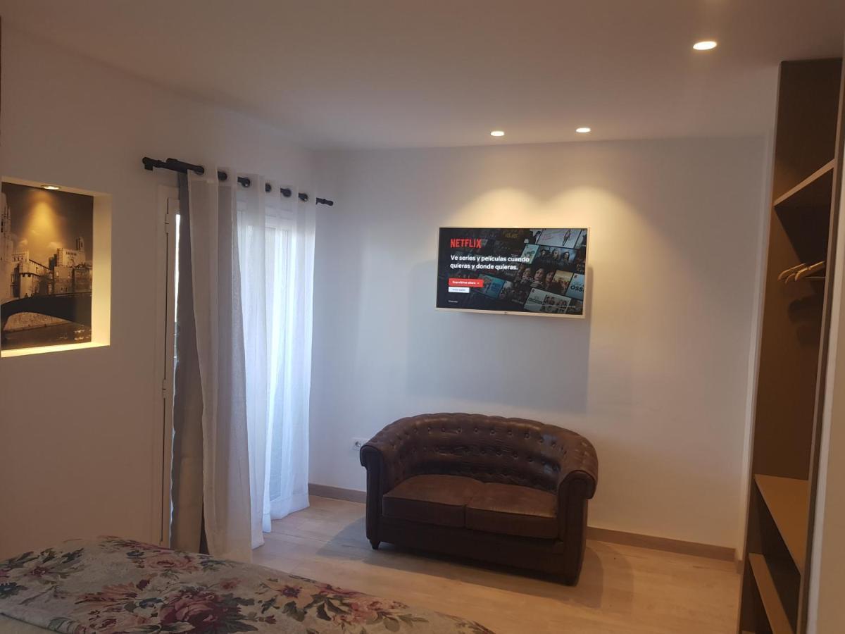 Turistic Girona - Piso De 1, 2 O 3 Habitaciones Ngoại thất bức ảnh