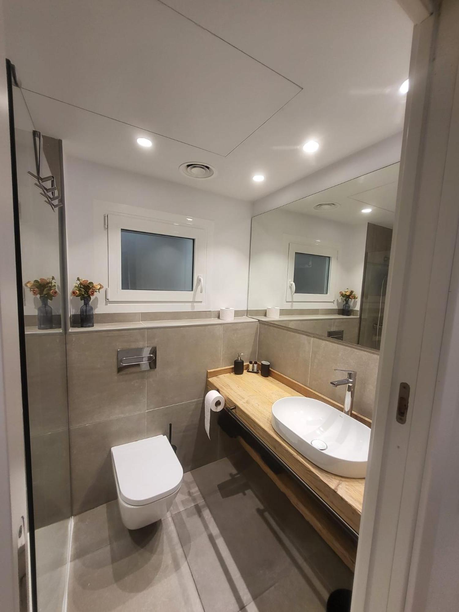 Turistic Girona - Piso De 1, 2 O 3 Habitaciones Ngoại thất bức ảnh