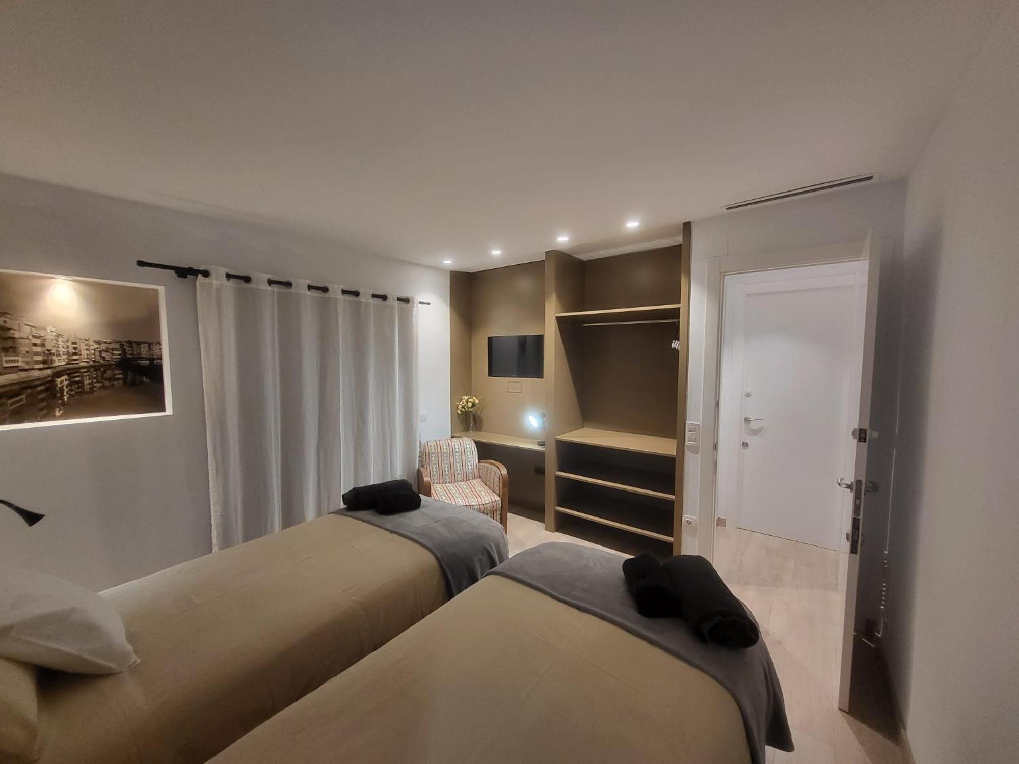 Turistic Girona - Piso De 1, 2 O 3 Habitaciones Ngoại thất bức ảnh