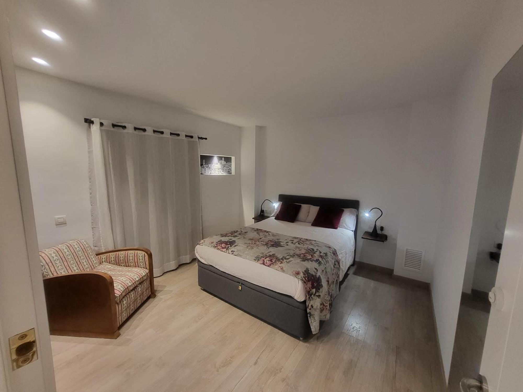 Turistic Girona - Piso De 1, 2 O 3 Habitaciones Ngoại thất bức ảnh