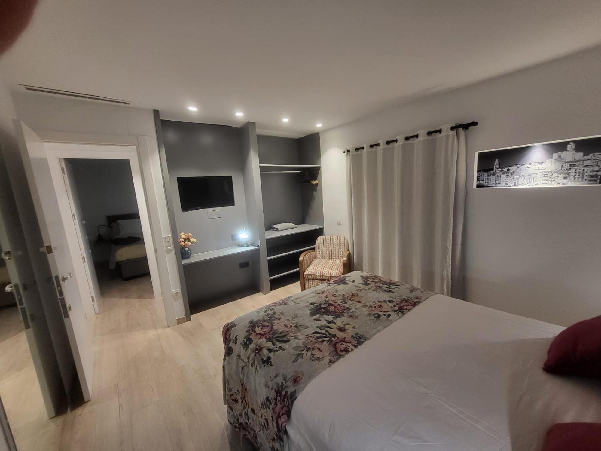 Turistic Girona - Piso De 1, 2 O 3 Habitaciones Ngoại thất bức ảnh